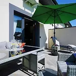 Terraced House For 5 People, Holiday home *