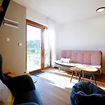 Terraced House For 5 People,