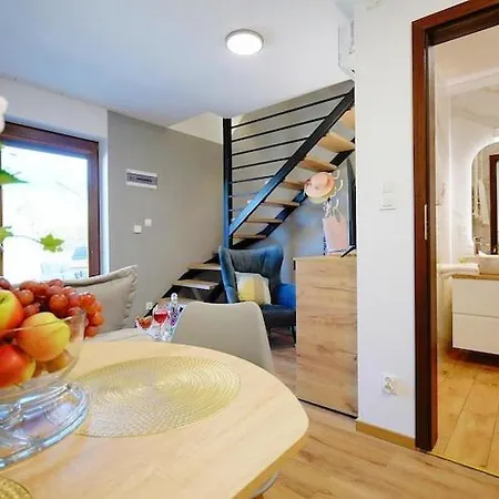 Terraced House For 5 People, *