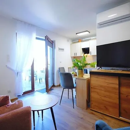 Terraced House For 5 People, Mielenko