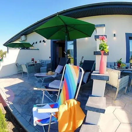 Terraced House For 5 People, Mielenko