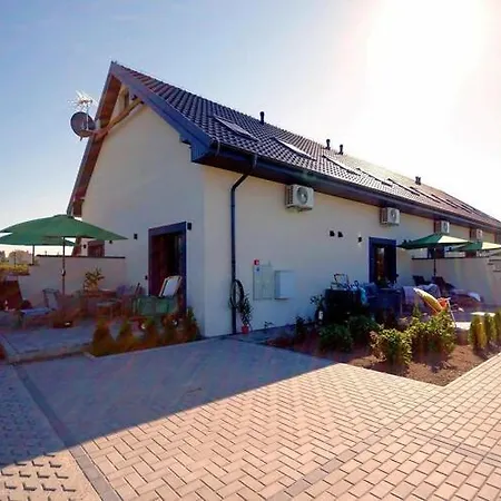 Terraced House For 5 People, Dom wakacyjny *