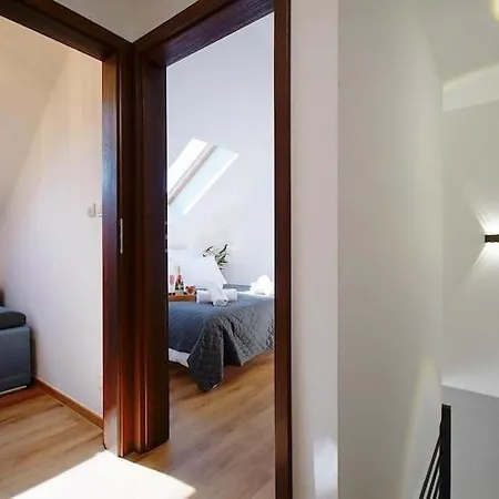 Terraced House For 5 People, *