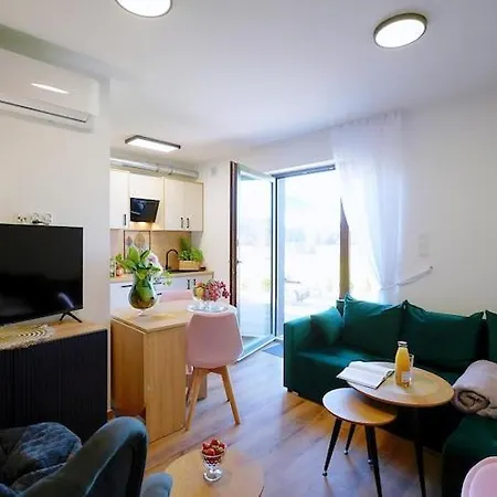 度假居 Terraced House For 5 People, *