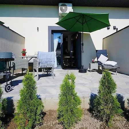 Terraced House For 5 People, 度假居 *