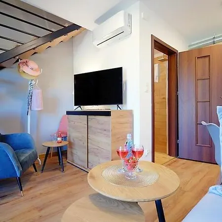 Terraced House For 5 People, 度假居 米耶伦科