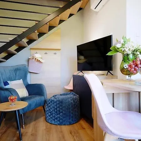 Terraced House For 5 People, *