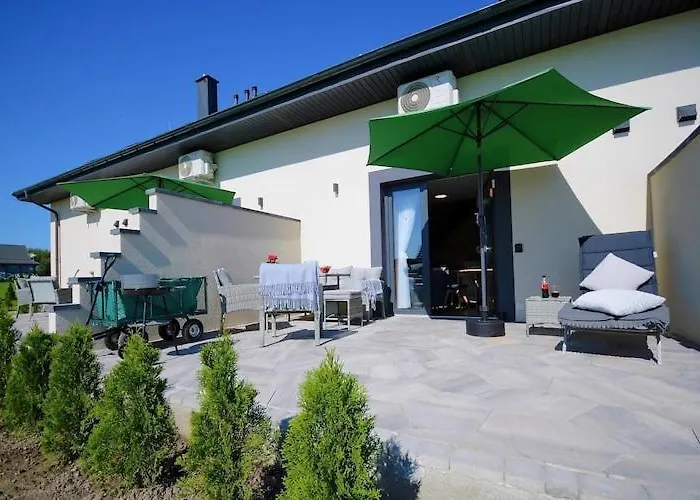 別荘 Terraced House For 5 People, ミエレンコ