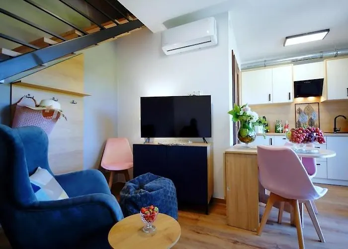 別荘 Terraced House For 5 People, ミエレンコ