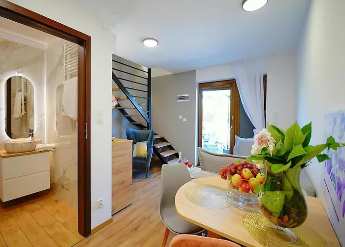 Terraced House For 5 People, *